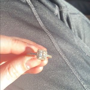 Pandora Ring